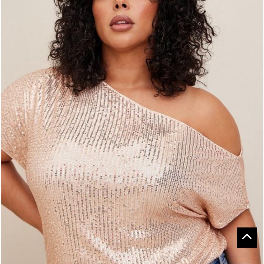 Torrid Sequin Off the Shoulder Top Size 1 18/20 Rose Gold